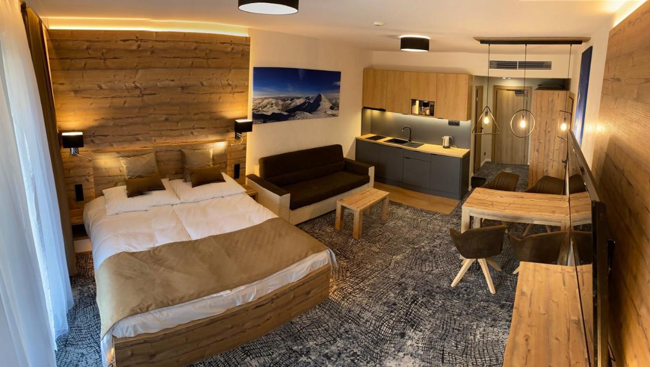 Luxusne Studia V Hoteli Akvamarin Bešeňová Exterior foto